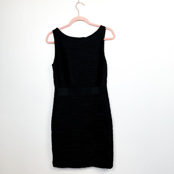 H&M Form Fitting Black Dress Mid Length - Picture 6 of 8